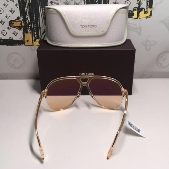 New Authentic Tom Ford FT1061 54E Bertrand Aviator Sunglasses – Luxury Designer - Picture 9 of 11